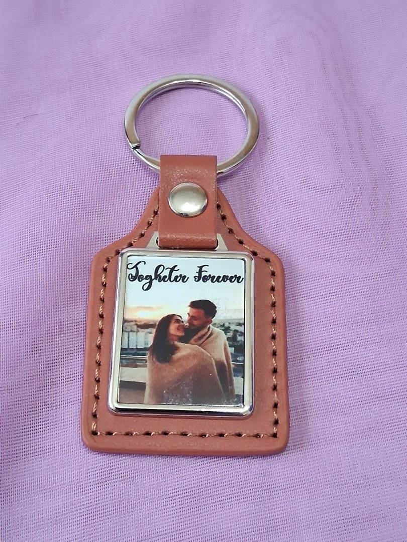 Breloc din piele ecologica cu pandantiv din metal personalizat „Impreuna...”