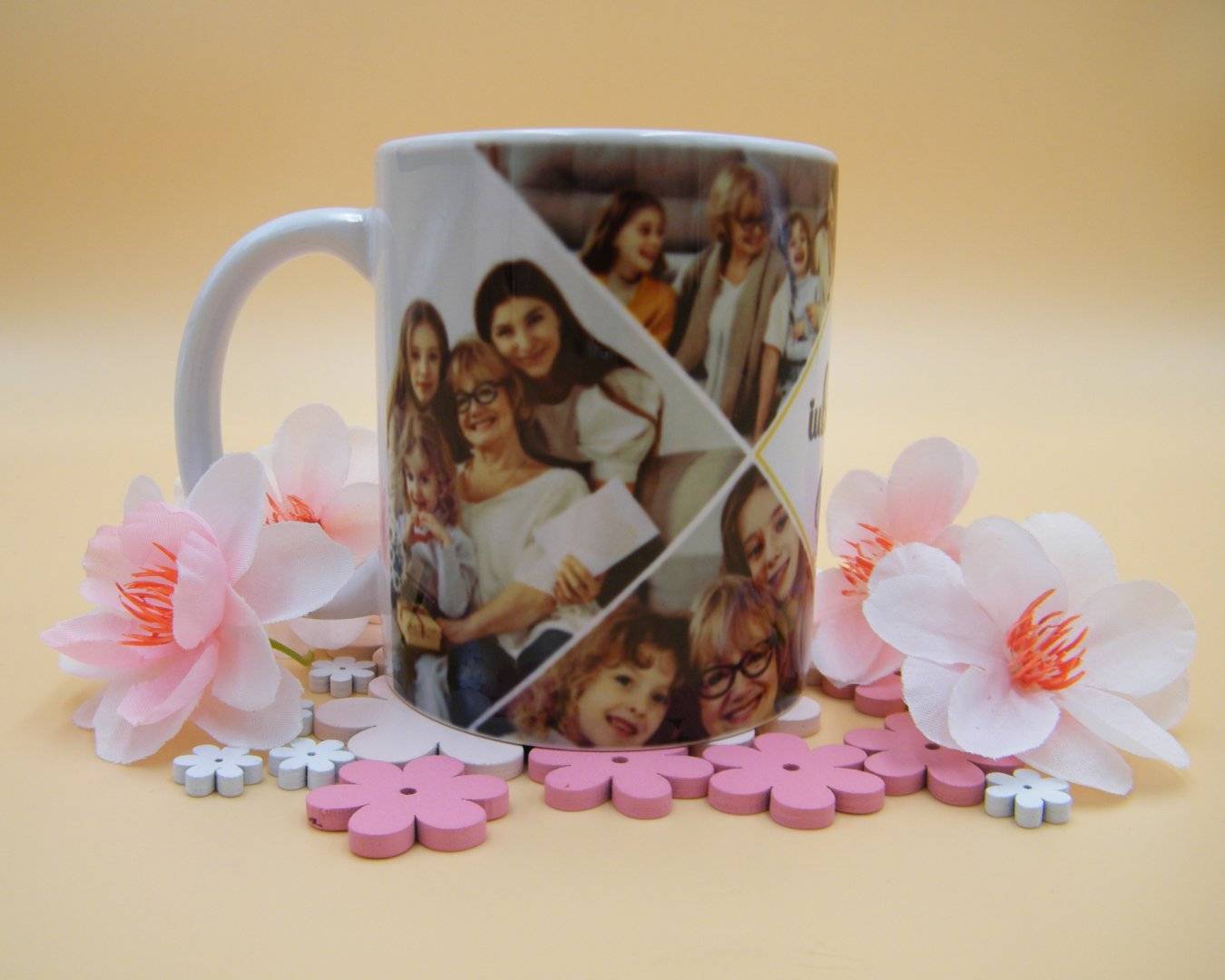 Cana personalizata cu model abstract cu 6 poze si text „Bunica”