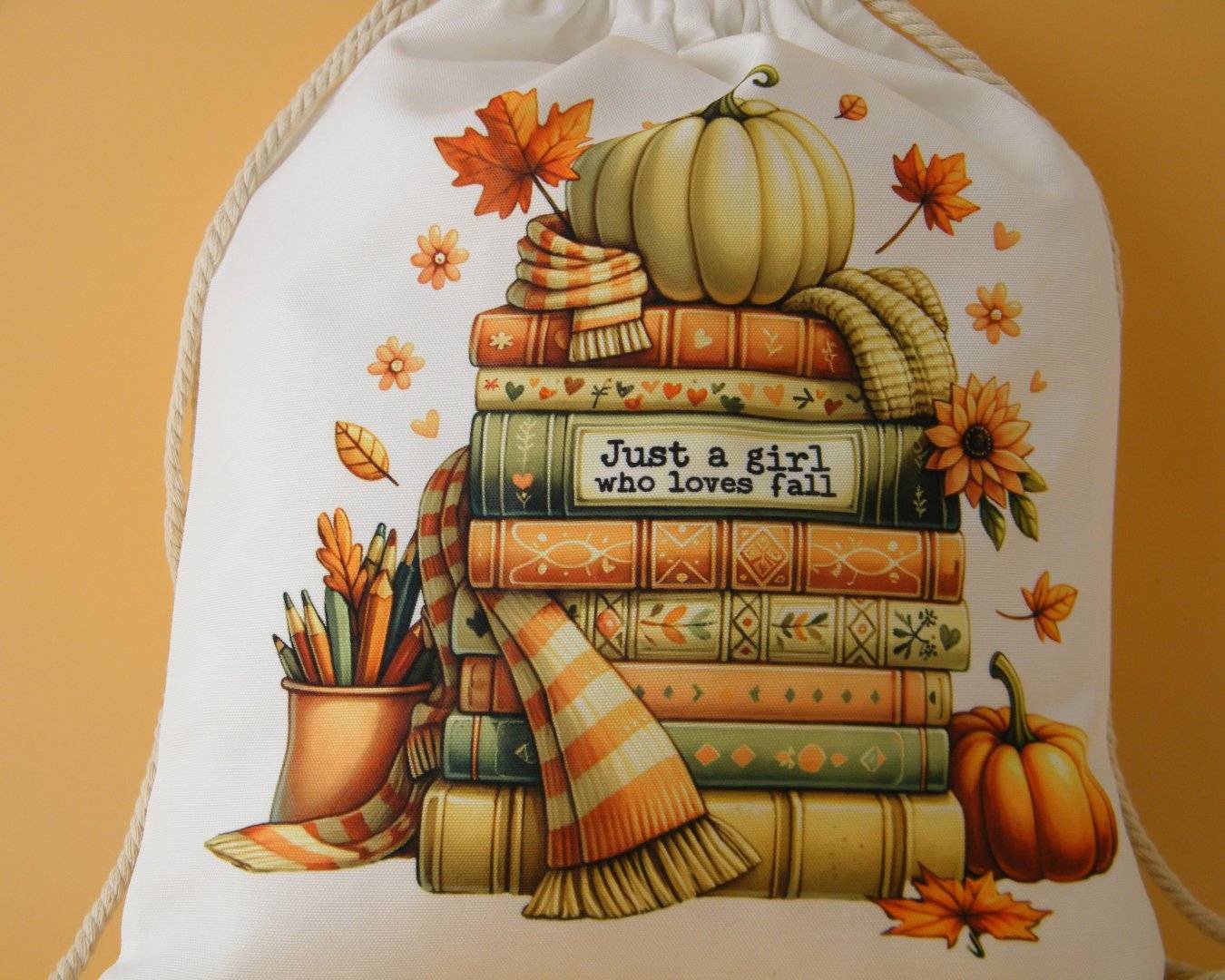 Rucsac canvas tip sac personalizat cu mesaj si poza „Vine Toamna”