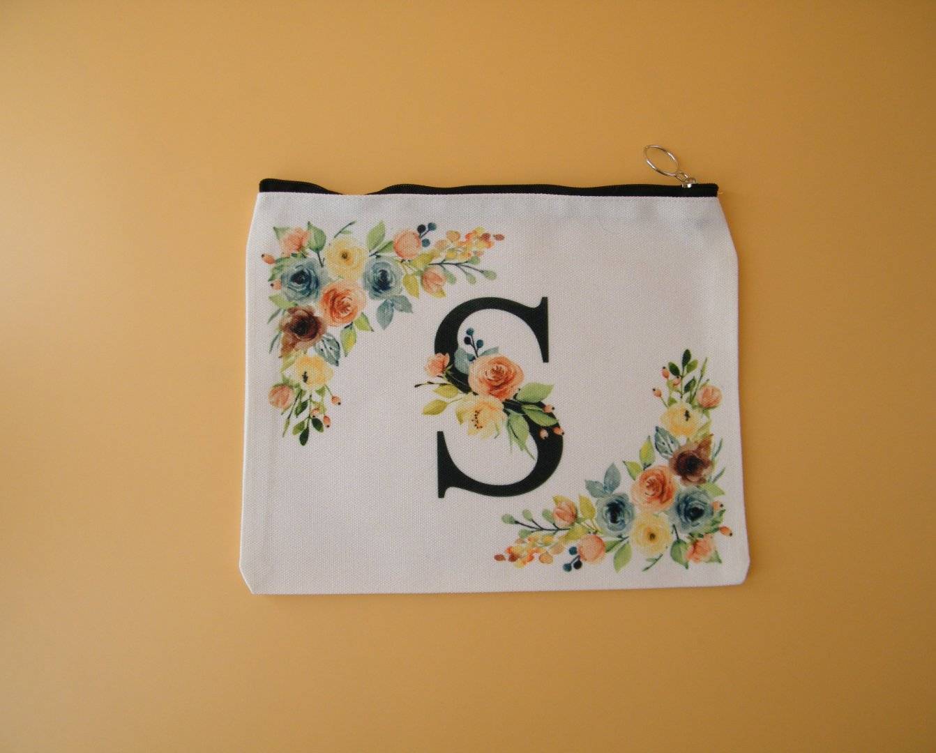 Trusa de accesorii personalizata cu initiala numelui si nume